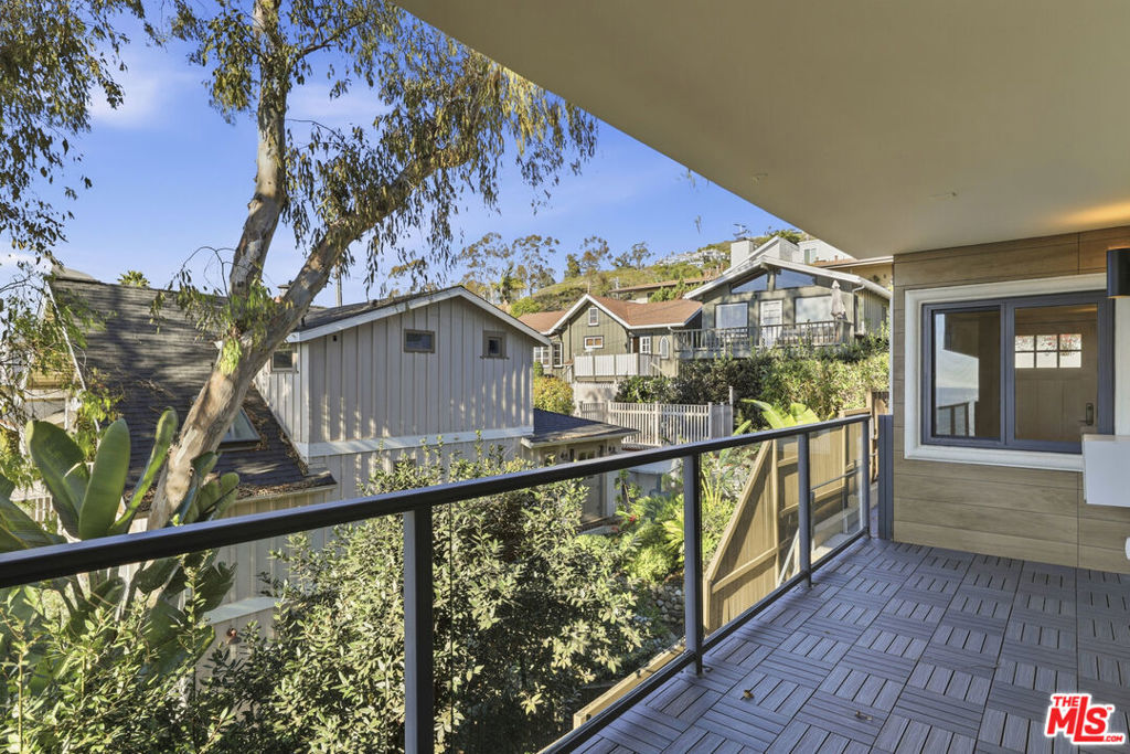 2442 S Coast Highway 4, Laguna Beach CA 92651 - photo 9