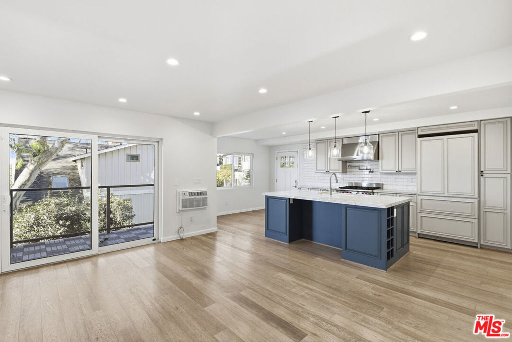2442 S Coast Highway 4, Laguna Beach CA 92651 - photo 11