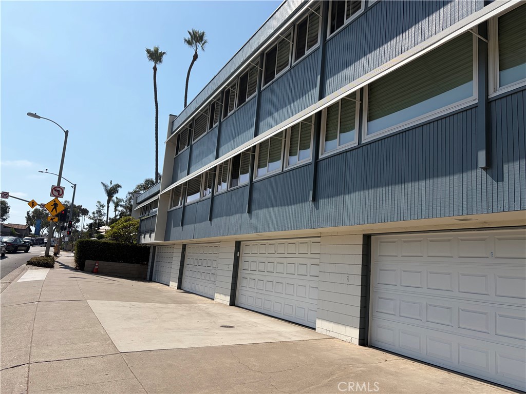 245 Aster 14, Laguna Beach CA 92651 - photo 11
