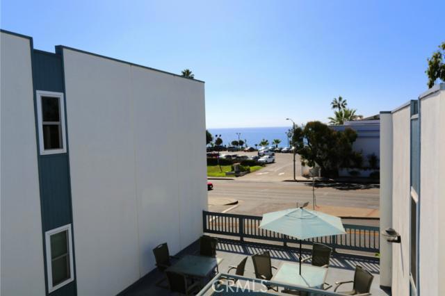 Great location! Walking distance to everything Downtown has to offer! - 245 Aster Street 11, Laguna Beach CA 92651 - photo 1