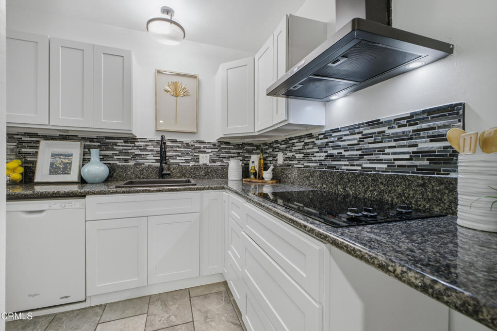 egpimaging_245AsterStreet6_013_FLEXMLS - 245 Aster Street 6, Laguna Beach CA 92651 - photo 7