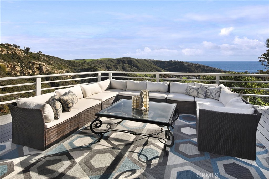 2455 Temple Hills Drive, Laguna Beach CA 92651 - photo 1