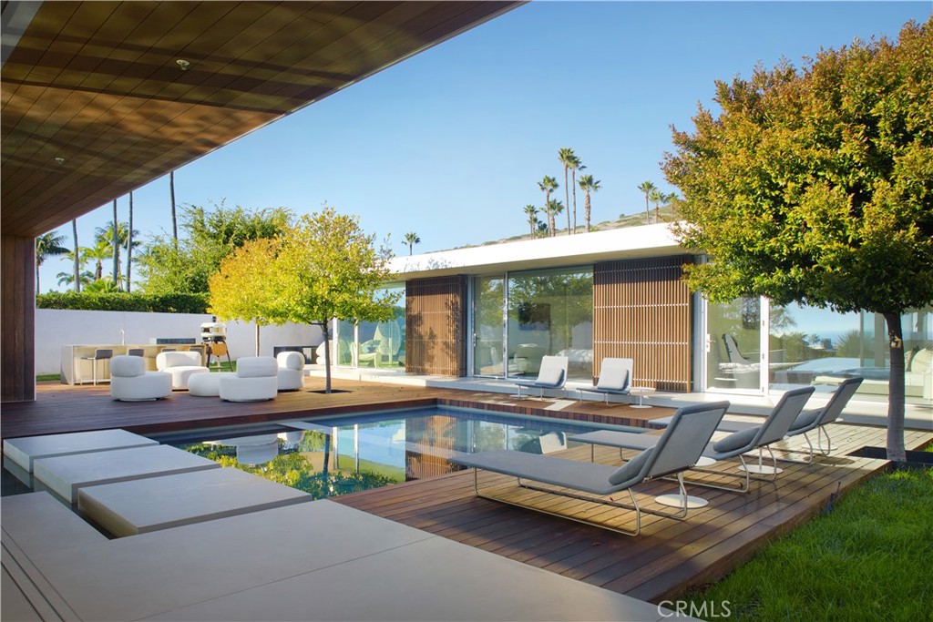 2460 Monaco Drive, Laguna Beach CA 92651 - photo 12