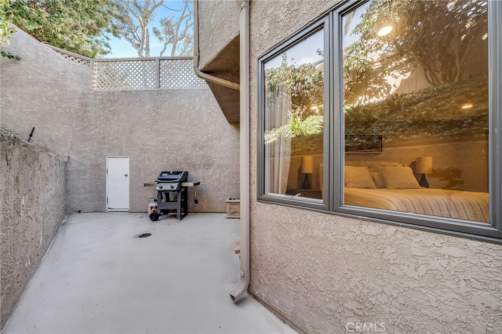 247 Calliope St, Laguna Beach CA 92651 - photo 8