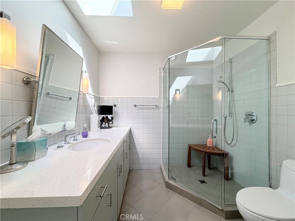 2490 Monaco Drive, Laguna Beach CA 92651 - photo 12
