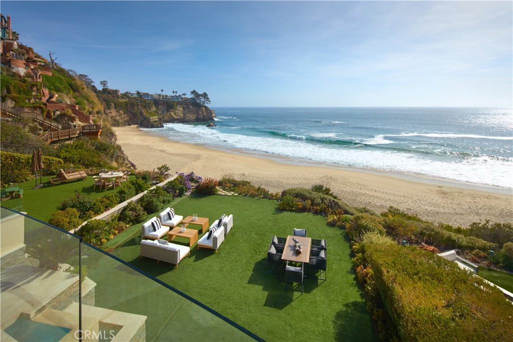 25 Bay Drive, Laguna Beach CA 92651 - photo 1