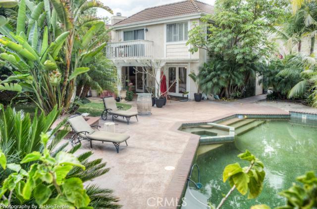 Idyllic tropical resort paradise with pool and spa, firepit and much more, absolutely perfect for entertaining... - 25 La Costa Court, Laguna Beach CA 92651 - photo 1