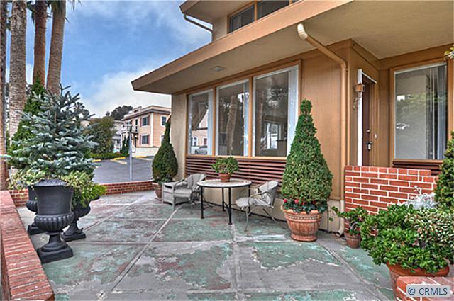 250 CLIFF Drive 1, Laguna Beach CA 92651 - photo 1