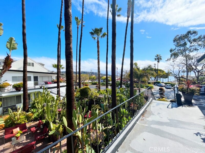 250 Cliff Drive 12, Laguna Beach CA 92651 - photo 1