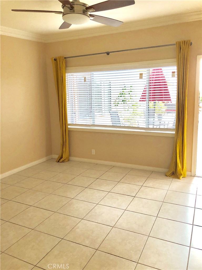 250 Cliff Drive 18, Laguna Beach CA 92651 - photo 1