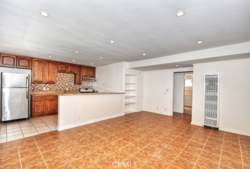 250 Cliff Drive 8, Laguna Beach CA 92651 - photo 2