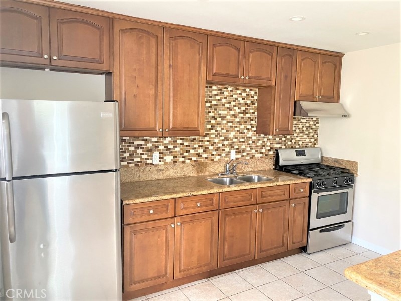 250 Cliff Drive 8, Laguna Beach CA 92651 - photo 14