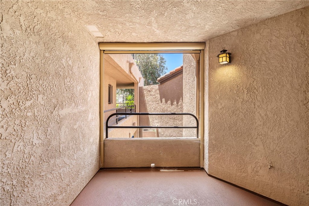 251 Calliope Street, Laguna Beach CA 92651 - photo 14