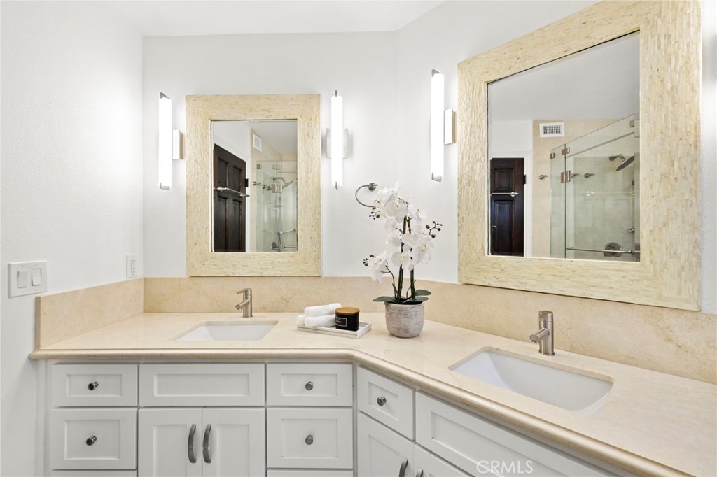 251 Calliope Street, Laguna Beach CA 92651 - photo 17