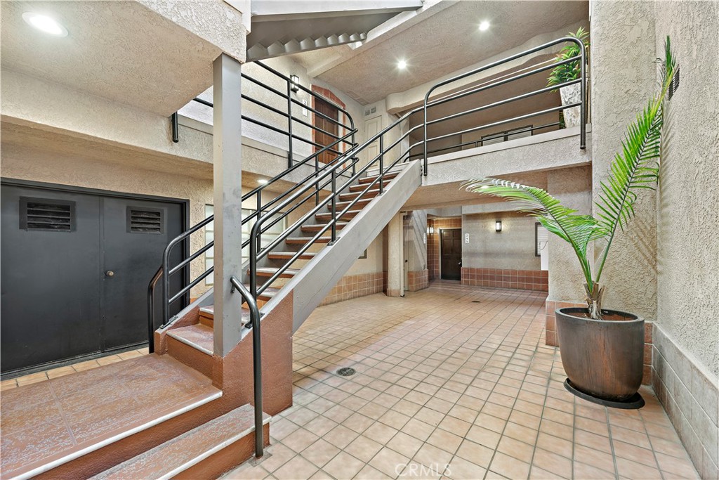 251 Calliope Street, Laguna Beach CA 92651 - photo 29