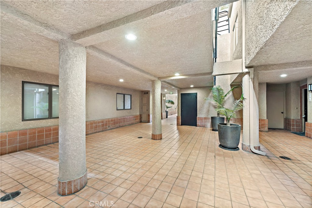 251 Calliope Street, Laguna Beach CA 92651 - photo 30