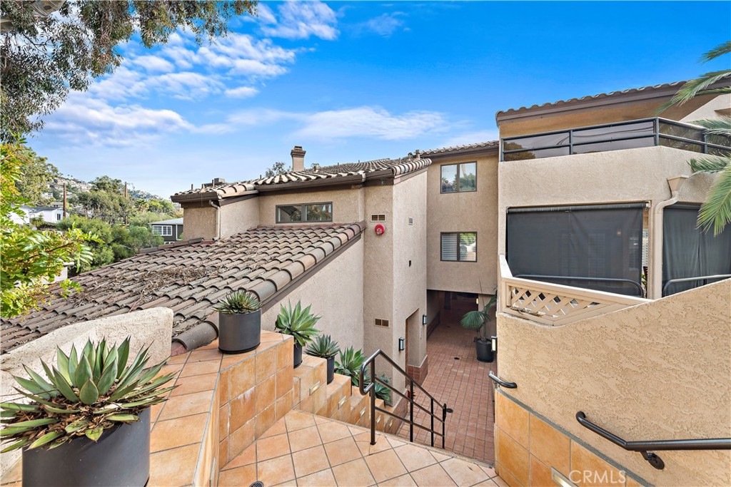 251 Calliope Street, Laguna Beach CA 92651 - photo 32