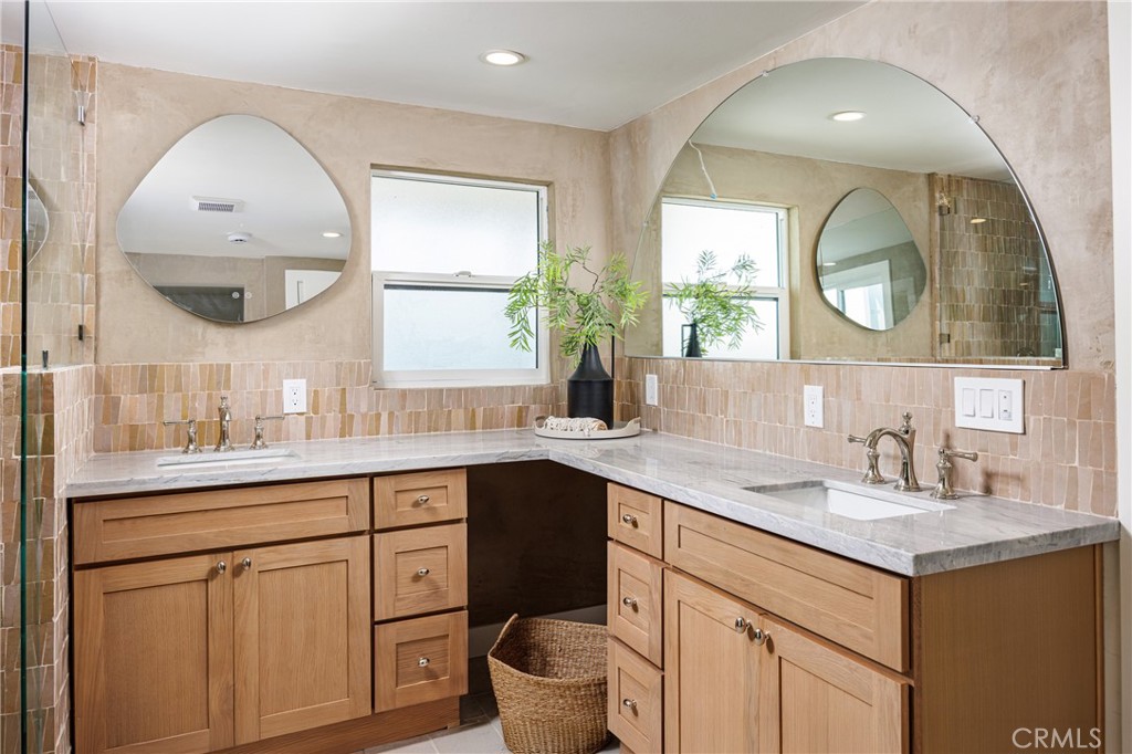 251 Highland B, Laguna Beach CA 92651 - photo 21