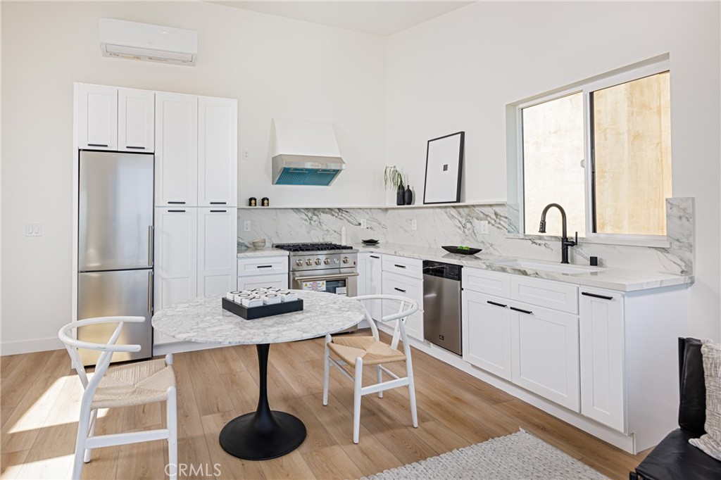 ADU: kitchen area - 251 Highland, Laguna Beach CA 92651 - photo 25