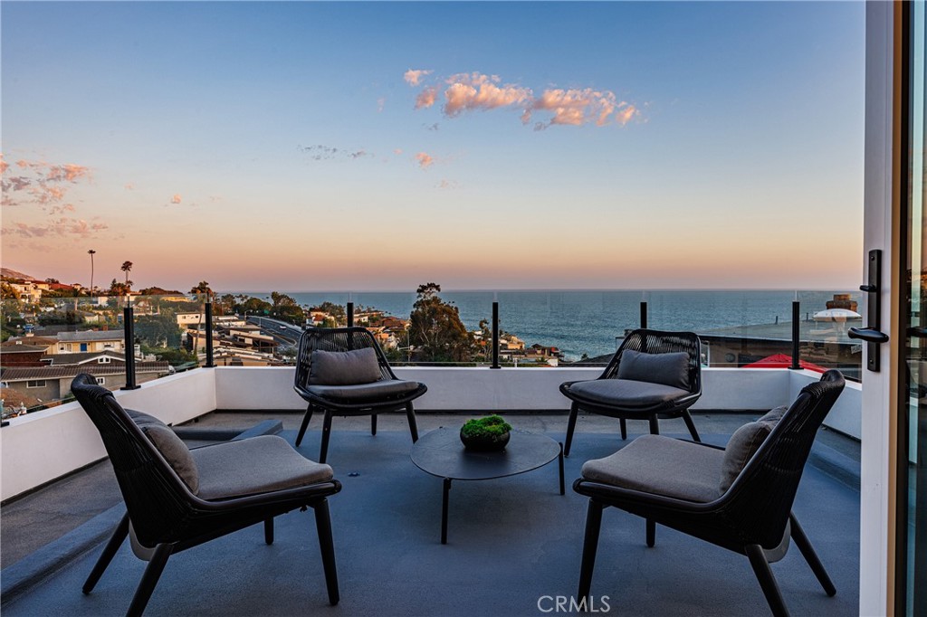ADU: deck at twilight - 251 Highland, Laguna Beach CA 92651 - photo 29