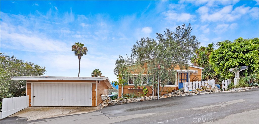 251 Highland Road, Laguna Beach CA 92651 - photo 1