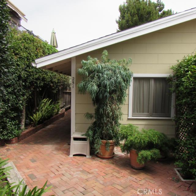 251 La Brea Street, Laguna Beach CA 92651 - photo 1