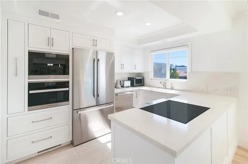251 Lower Cliff 15, Laguna Beach, CA 92651 251 Lower Cliff 15, Laguna Beach, CA 92651