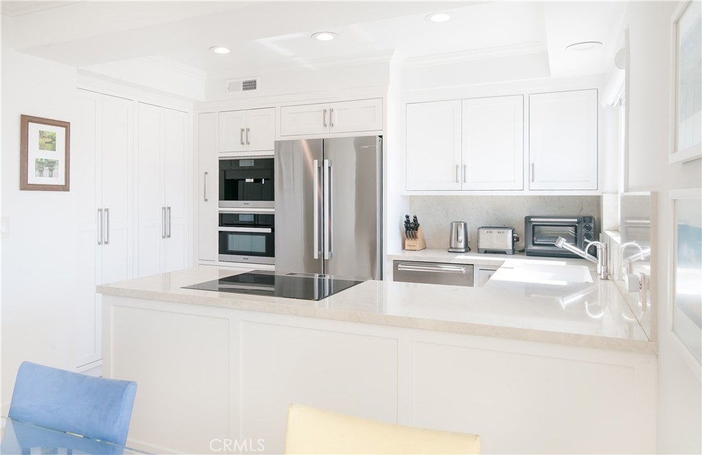 251 Lower Cliff 15, Laguna Beach CA 92651 - photo 2