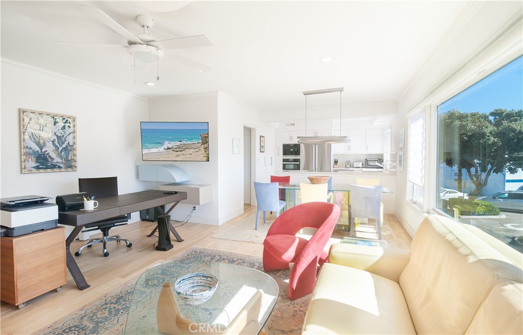 251 Lower Cliff 15, Laguna Beach CA 92651 - photo 4