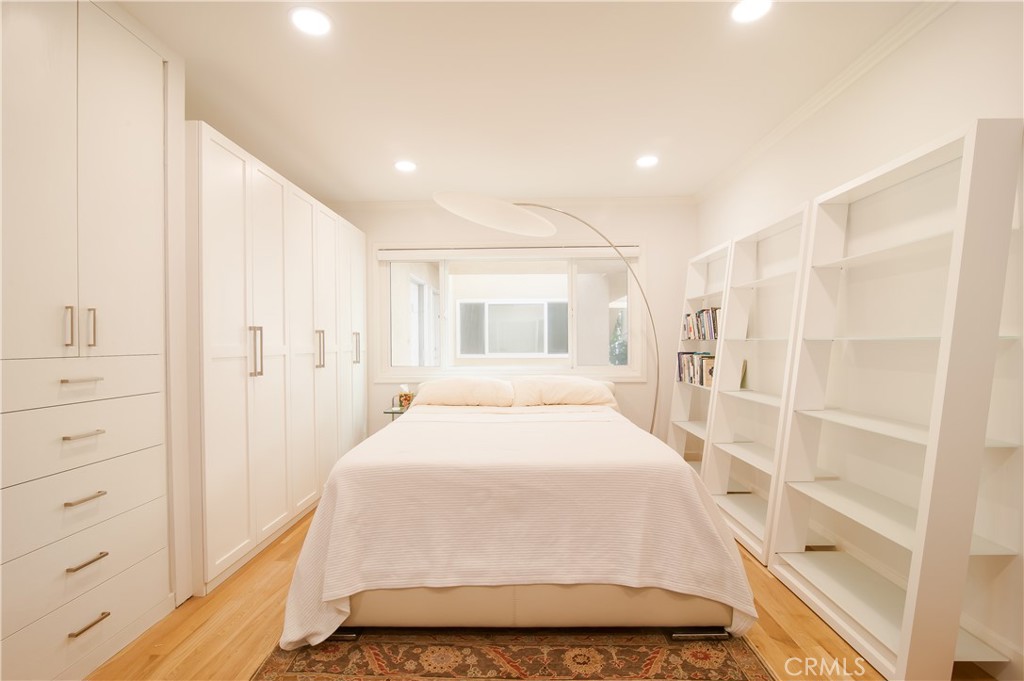 251 Lower Cliff 15, Laguna Beach CA 92651 - photo 5