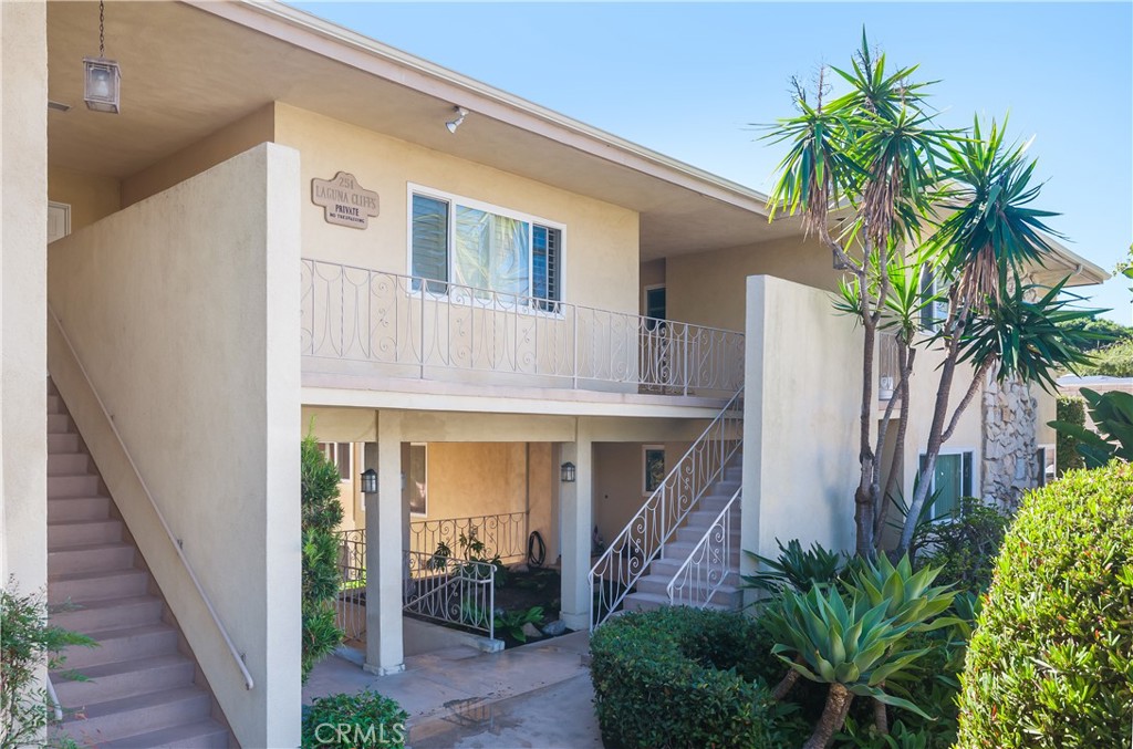 251 Lower Cliff 15, Laguna Beach CA 92651 - photo 10