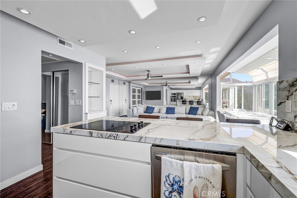 251 Lower Cliff Drive 2, Laguna Beach CA 92651 - photo 15