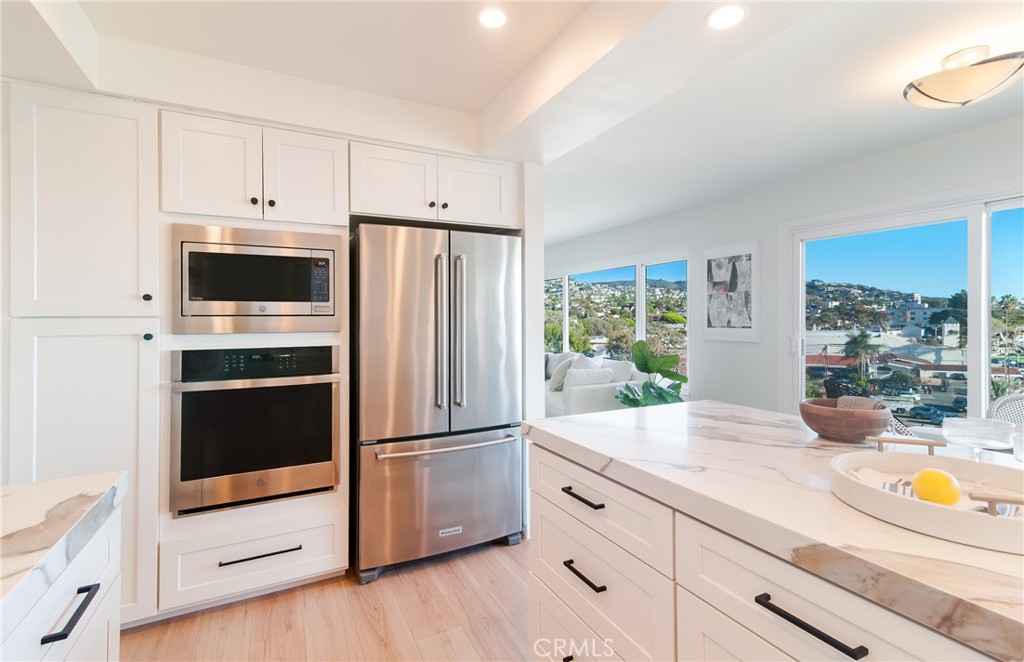 251 Lower Cliff Drive 8, Laguna Beach CA 92651 - photo 8