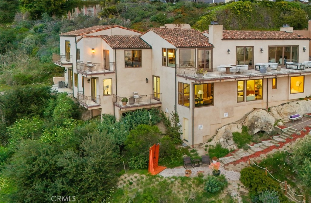 2516 Temple Hills Drive, Laguna Beach CA 92651 - photo 1