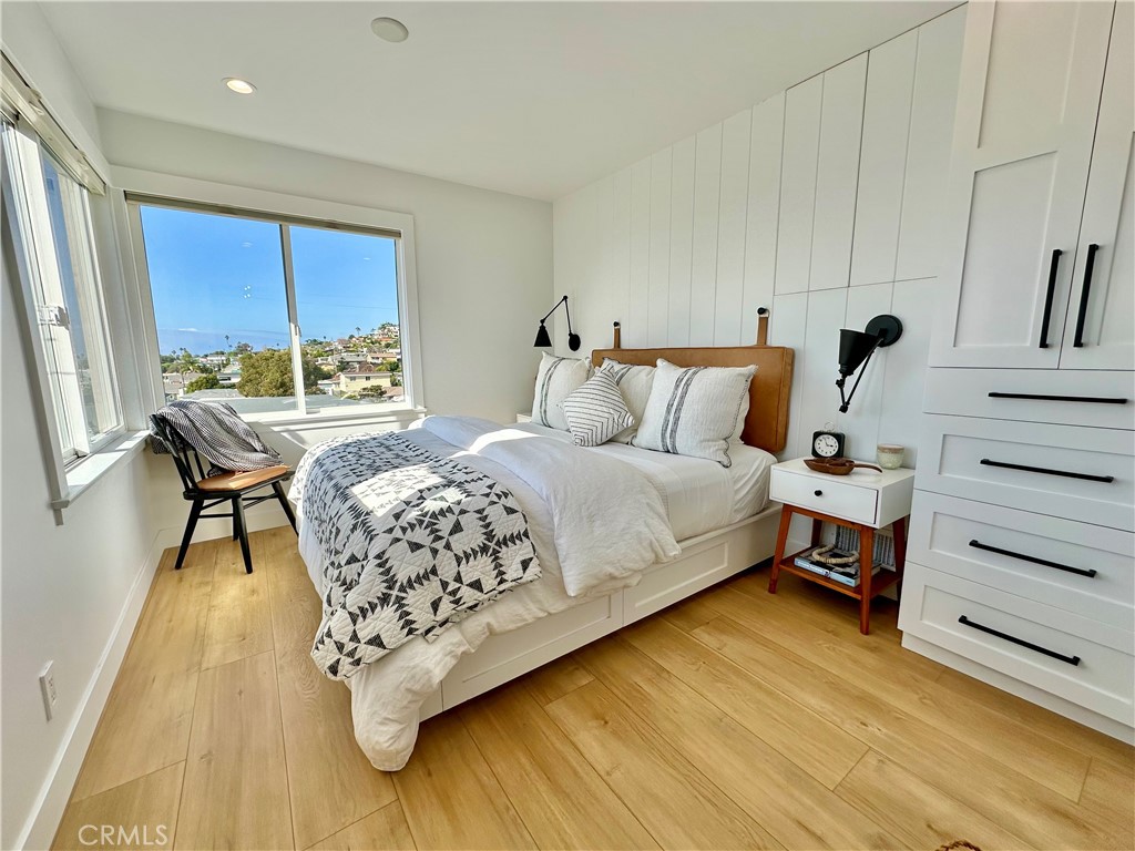 252 Grandview Street, Laguna Beach CA 92651 - photo 24