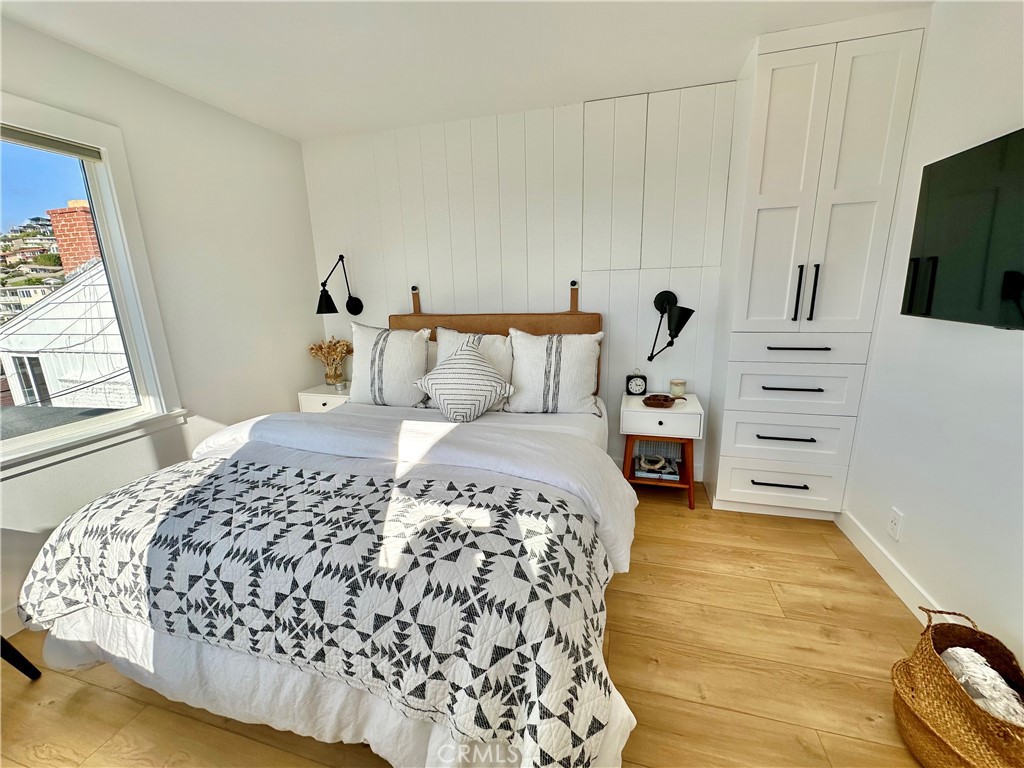 252 Grandview Street, Laguna Beach CA 92651 - photo 25