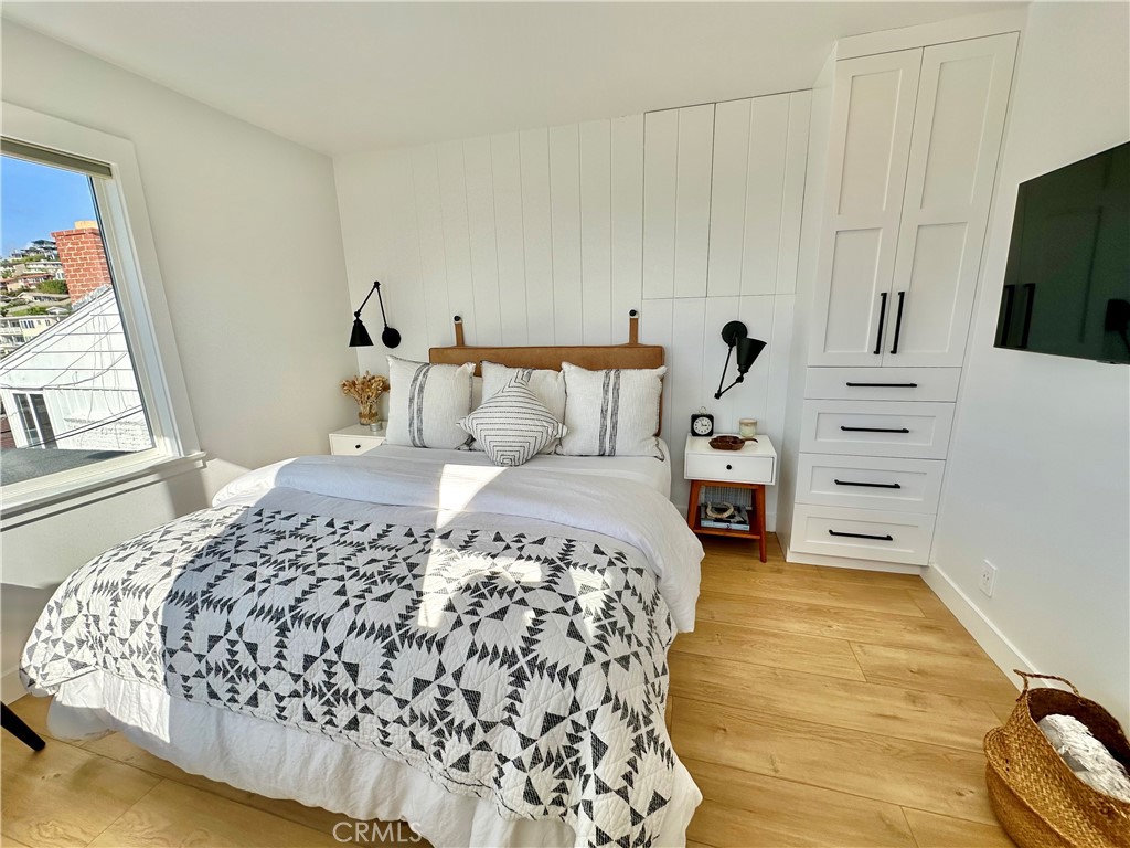 252 Grandview Street, Laguna Beach CA 92651 - photo 27