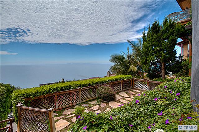 Only so many views like this available.... - 2545 IRIS Way, Laguna Beach CA 92651 - photo 1