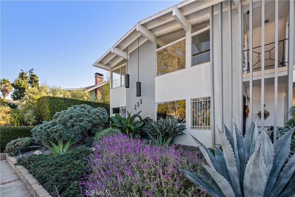 255 Cypress Drive 5, Laguna Beach CA 92651 - photo 1