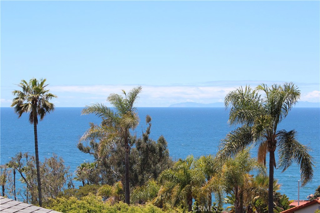 2555 Glenneyre Street, Laguna Beach CA 92651 - photo 1