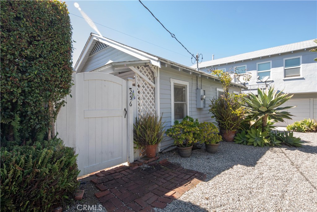 256 Center Street, Laguna Beach CA 92651 - photo 1