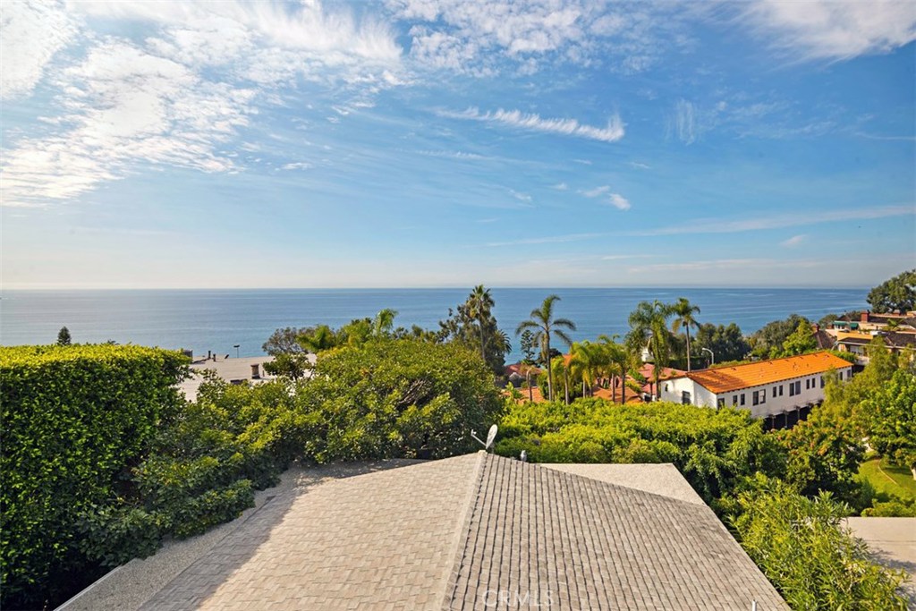 2565 Glenneyre Street, Laguna Beach CA 92651 - photo 1