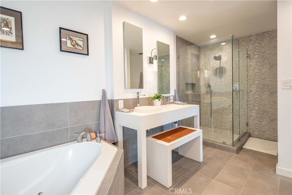 Main bathroom - 2565 Kilo Way, Laguna Beach CA 92651 - photo 15