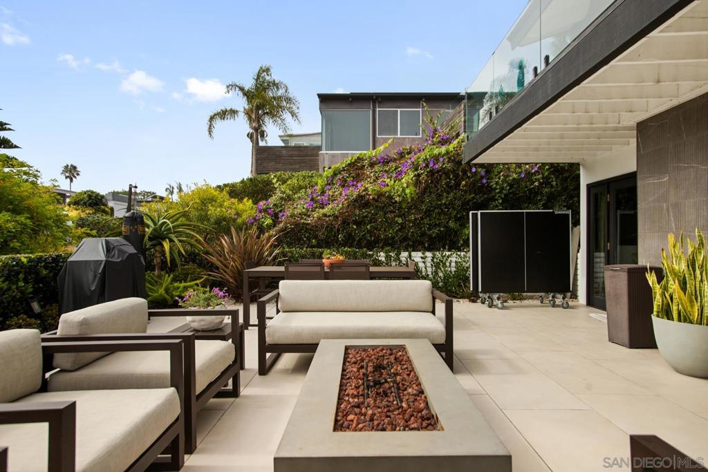 2568 Bonita Way, Laguna Beach CA 92651 - photo 29