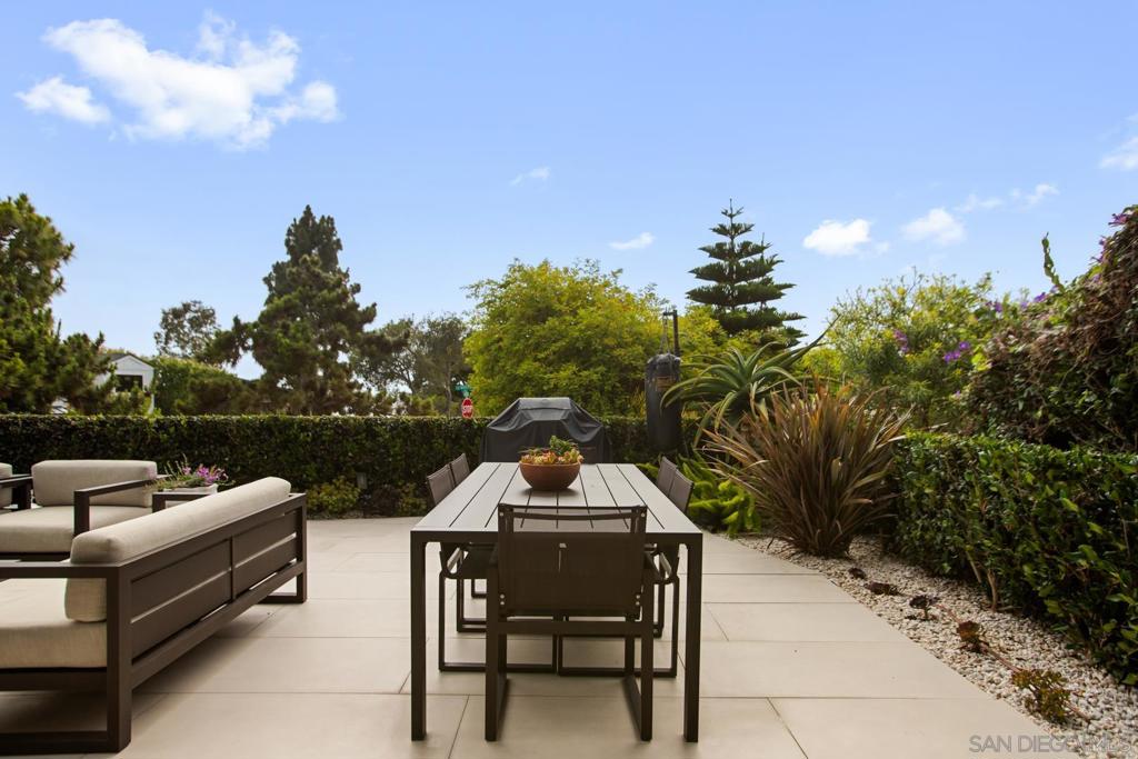 2568 Bonita Way, Laguna Beach CA 92651 - photo 31