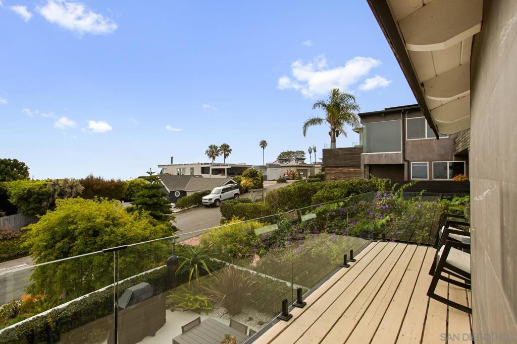2568 Bonita Way, Laguna Beach CA 92651 - photo 38