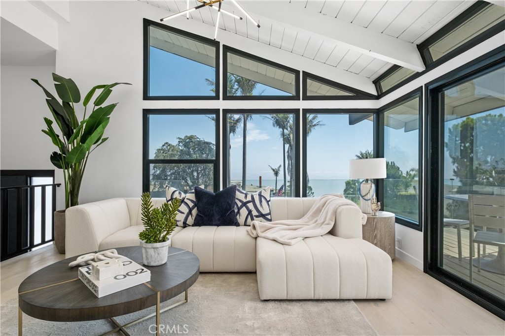 2568 Bonita Way, Laguna Beach CA 92651 - photo 9