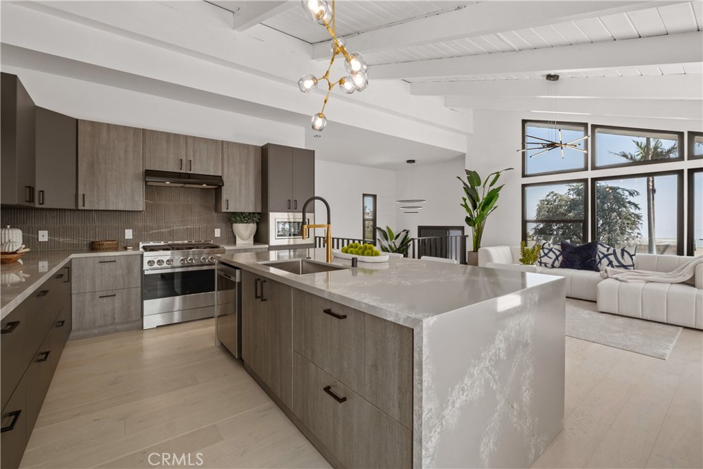 2568 Bonita Way, Laguna Beach CA 92651 - photo 17