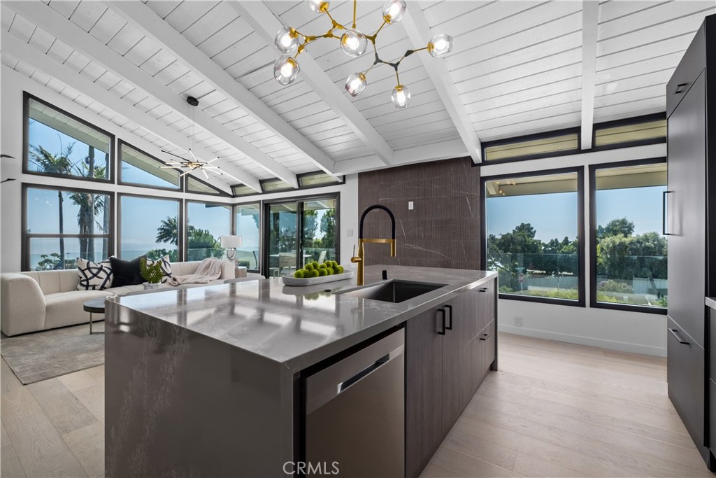 2568 Bonita Way, Laguna Beach CA 92651 - photo 18