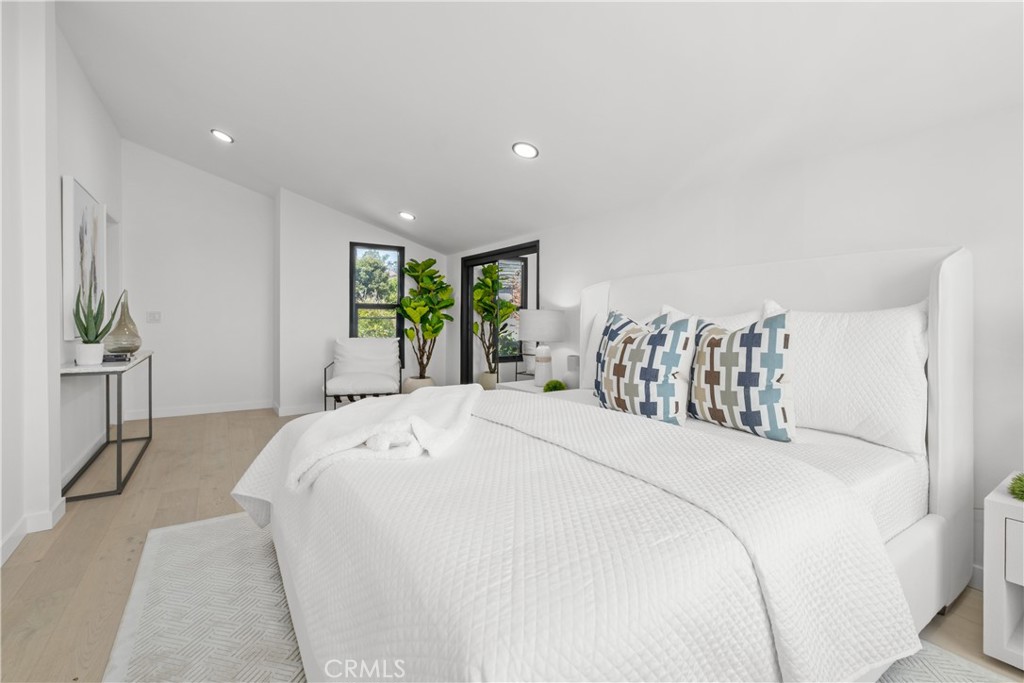 2568 Bonita Way, Laguna Beach CA 92651 - photo 20